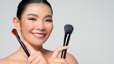 Tips Make Up Ringan untuk Tampil Segar Sehari-hari