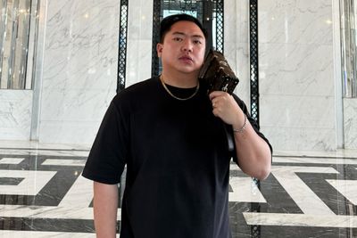 OJK Denda Influencer Saham Belvin Tannadi Rp5,35 Miliar, Ini Duduk Perkaranya!