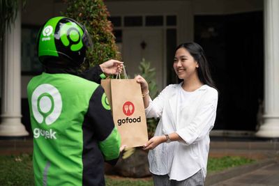 Aplikasi Pesan Antar Makanan Terbaik di Indonesia & Tips Cerdas Berburu Promo