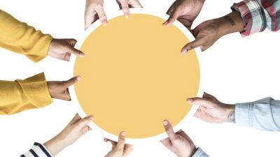 Mengapa Orang Cenderung Mempertajam Lingkaran Sosial Mereka?