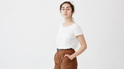 Gaya Mix and Match Outfit Simpel yang Sedang Populer di Kalangan Anak Muda