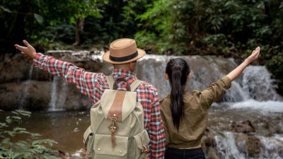 Tempat Wisata Alam Favorit yang Sedang Viral di Media Sosial
