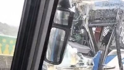 Insiden Kecelakaan Dua Bus Transjakarta di Jalur Langit Cipulir