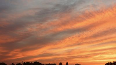 Mengapa Langit Menjadi Merah Saat Matahari Terbenam?
