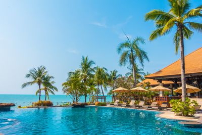 Apa Bedanya Hotel dan Resort? Ini Penjelasan Lengkap dari Fasilitas hingga Lokasi