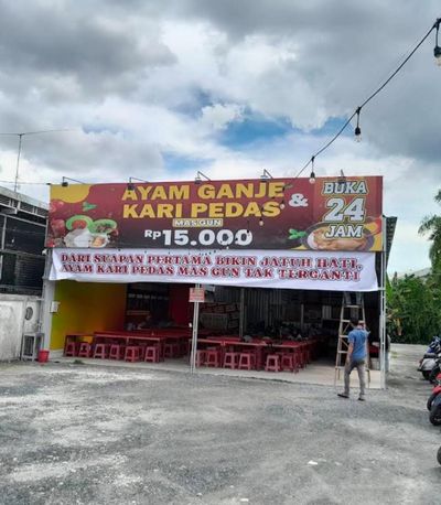 8 Tempat Makan 24 Jam di Banjarmasin Paling Enak & Populer