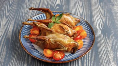 Keaslian Bebek Betutu: Hidangan Khas Bali yang Menggoda Selera