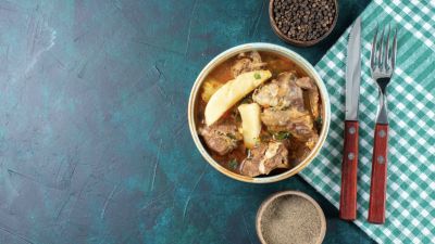 Memasak Semur Daging Sapi: Rahasia Kenikmatan yang Berselera