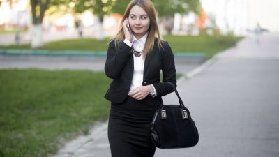 Panduan Cerdas Memilih Pakaian Kantor yang Nyaman dan Stylish