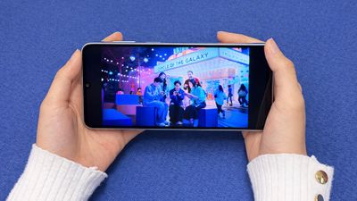 Kenali 5 Jenis Layar OLED Smartphone agar Gak Tertipu Gimmick Marketing!