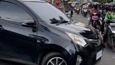 Pengemudi Calya Hitam Jadi Tersangka Setelah Melawan Arus dan Berperilaku Ugal-ugalan