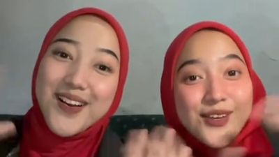 Setelah Viral karena Kerja di Mall Matahari, Dua Cewek Tunarungu Sampaikan Terima Kasih atas Dukungan Warganet