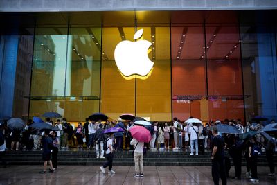 Apple Gelontorkan Rp6,4 Triliun untuk Perkuat Manufaktur di Amerika Serikat