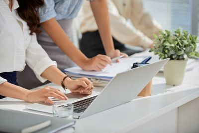 Sleep atau Shutdown, Mana yang Lebih Baik untuk Laptop?