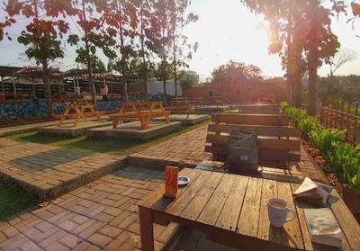 Bukit Delight, Kafe Outdoor 24 Jam di Malang yang Jadi Favorit Nongkrong dan Venue Wedding