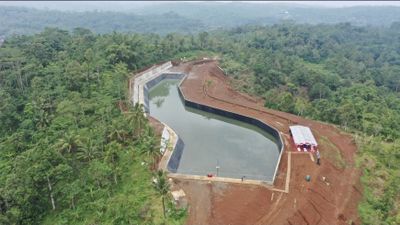 Keberadaan Embung di Desa Geblok Bisa Jadi Spot Bagus Melihat Pemandangan Alam dan Kota Secara Bersamaan