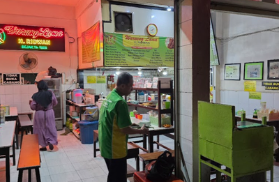 Sejak 1925, Warung Lama Haji Ridwan Tetap Bertahan di Pasar Besar Malang