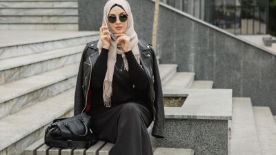 Panduan Memilih Hijab Ideal untuk Kegiatan di Luar Ruangan