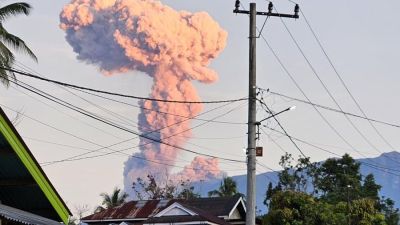 Waspadai Aktivitas Erupsi Gunung Marapi: Peningkatan Kewaspadaan Diumumkan