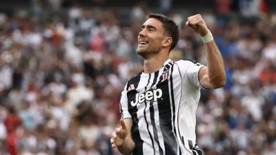 Dusan Vlahovic Pertimbangkan Masa Depannya Bersama Juventus