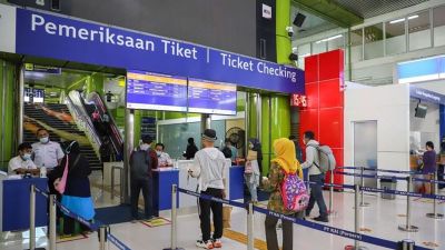 Penjualan Tiket Kereta Api Untuk Lebaran 2026 Capai 583 Ribu