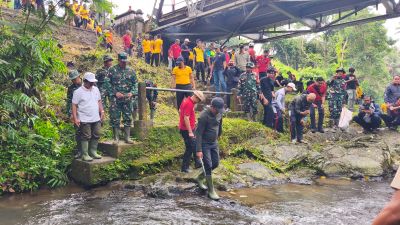 Bangli Bergerak! Ribuan Warga Ikut Gerakan Serentak Bali Resik Sampah di Hulu Pulau Dewata