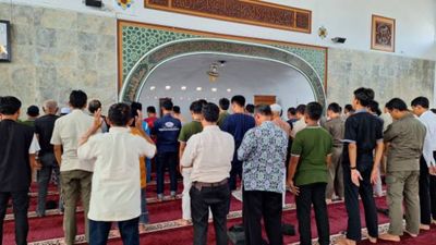 Sering Menguap Saat Tarawih? Ternyata Menu Buka Puasa Ini Biang Keroknya!