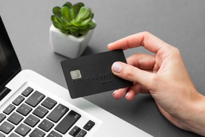 Perbedaan Kartu Kredit Bisnis dan Kartu Kredit Pribadi, Jangan Salah Pilih!