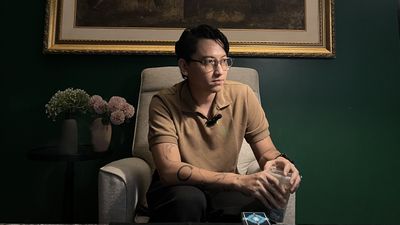 Mengenal Reza Atmaja, Pembaca Tarot yang Gabungkan Pendekatan Psikologi dan Spiritual
