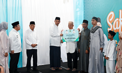 Safari Ramadan di Pematangsiantar, Bobby Nasution Serahkan Hibah Rp350 Juta untuk Masjid