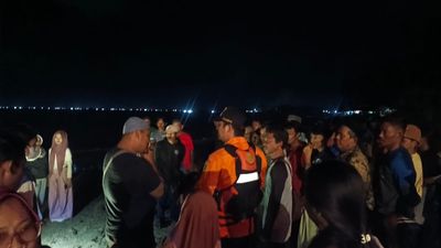Anak 9Tahun Terseret Ombak Pantai Karang Seke Tim SAR Lakukan Pencarian