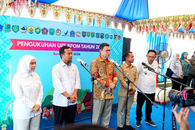 Gubernur Sulsel Hadiri Pengukuhan Loka BPOM Bone, Perkuat Pengawasan Obat dan Makanan di Bosowasi