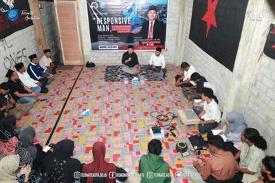 Diskusi Samurai Malut, Sekda Ternate Bahas Problematika Kota dan Kepemimpinan Responsif