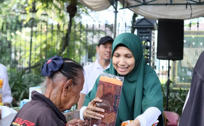 Bazar Murah Yayasan Amal Sahabat di Solo Diserbu Ribuan Warga