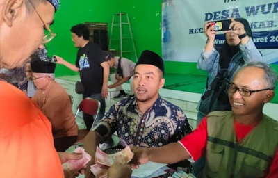 Mantap! Ribuan Warga Klaten Dapat THR Rp250 Ribu dari Pemandian Alam Desa