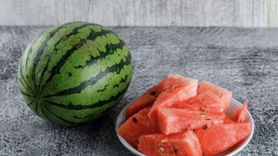 Pilihan Makanan dan Minuman untuk Mencegah Dehidrasi Selama Puasa