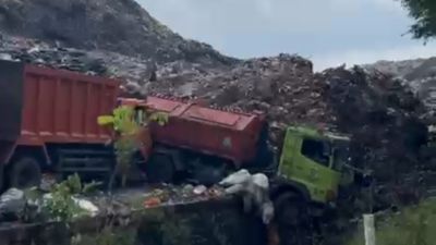 Enam Korban Ditemukan dalam Longsor Sampah di Bantar Gebang, Begini Proses Evakuasinya