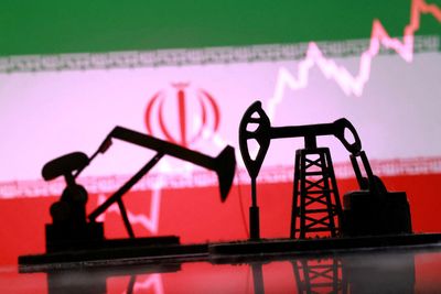 Harga Minyak Dunia Tembus $100 per Barel, Konflik AS-Israel vs Iran Picu Krisis Energi Global