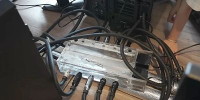 Gokil! Techtuber Dinginkan RTX 5090 Pakai Radiator AC, Suhu Idle Cuma 2°C