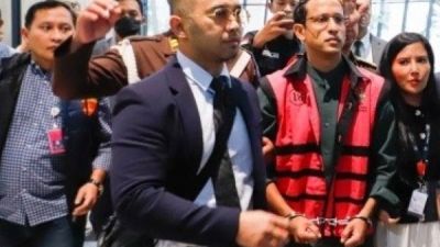 Nadiem Makarim Menyampaikan Klarifikasi Terkait Penggantian Pejabat di Kementerian Pendidikan