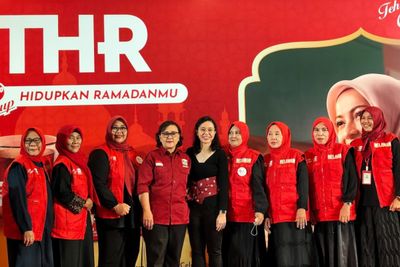Belanja Jam 1 Malam Demi Hidangan Berbuka, Kisah Relawan Dapur Ramadan Ini Bikin Haru