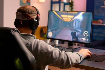 Gen Z Kini Lebih Pilih Mabar Game daripada Nongkrong di Bar, Ini Alasannya!