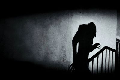 Dari Mana Vampir Berasal? Simak Asal-usul dan Sejarah Lengkapnya