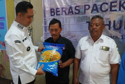 Pemkab Jepara Salurkan 36 Ton Beras untuk 7.500 Nelayan Terdampak Paceklik