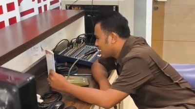Momen Kocak di Mal: Terpisah Tanpa Kuota, Cara Cari Teman Ini Bikin Netizen Ketawa