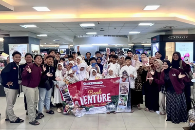 Tingkatkan Minat Baca Sejak Dini, Mahasiswa UNAIR Gelar Edukasi Interaktif bagi Anak Yatim di Surabaya