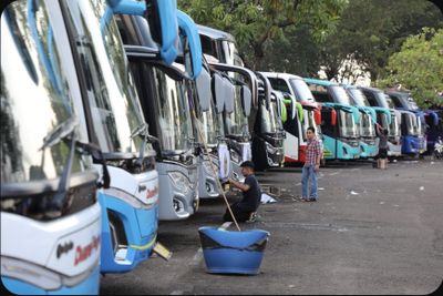 Kereta Api dan Bus Siap Bawa Pemudik Pulang ke Kampung Halaman