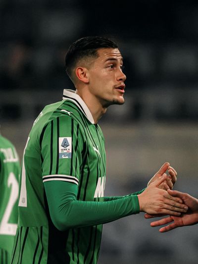 Kalah atas Bologna, Kinerja Jay Idzes di Lini Pertahanan Sassuolo Mendapat Kritik