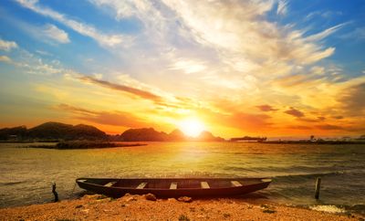 Cocok Buat Healing, Berikut Spot Sunrise Terbaik di Sulawesi Tenggara