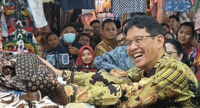 Sayang Keluarga, Jelang Lebaran 2026 Menteri Keuangan Purbaya Borong Batik di TM 1 dan Pasar Beringharjo Total Jutaan Rupiah